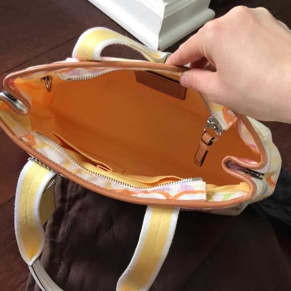 Coach handbag - Picture 3 of 3